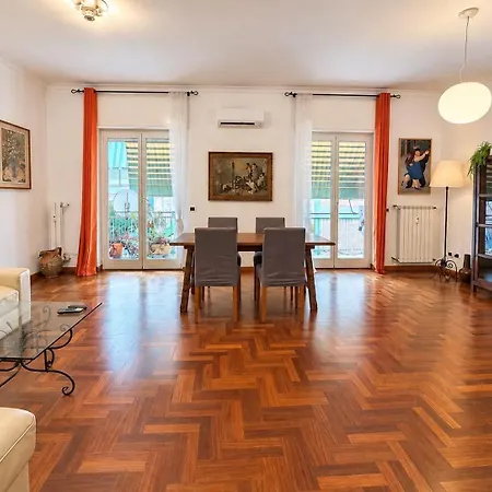 Apartamento Spacious For 5 - San Pietro Station *